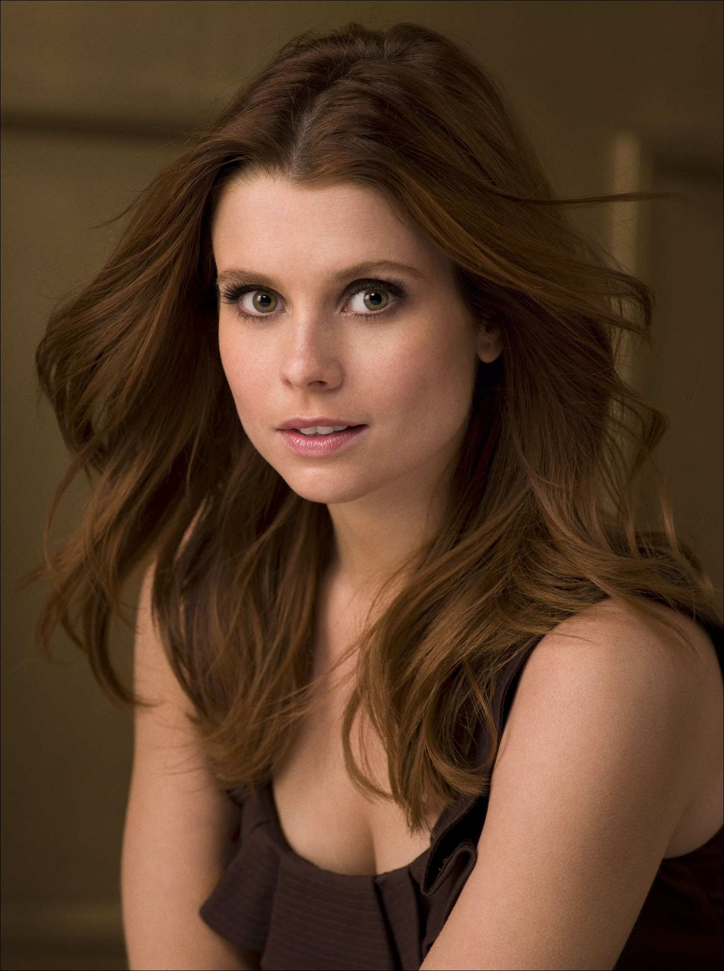 Promotional Images 0017 JoAnna Garcia Swisher Fan